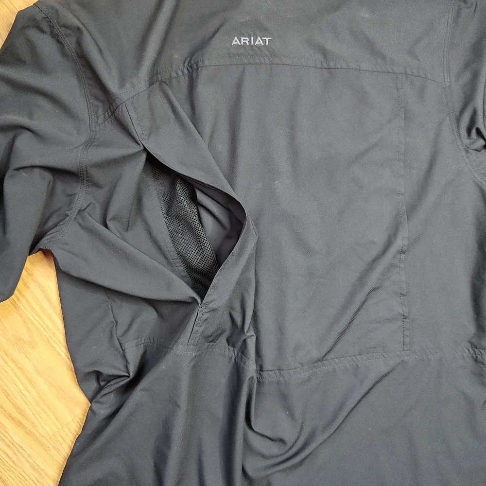 Ariat VentTek Outbound Classic Fit Long Sleeve Button-Up Shirt